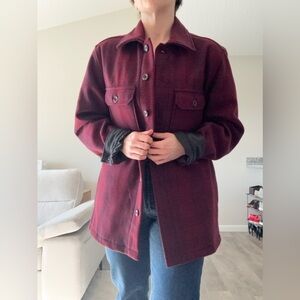 Vintage Y2K GAP Men's Maroon Red 100% Wool, Insulated Shacket - Size S